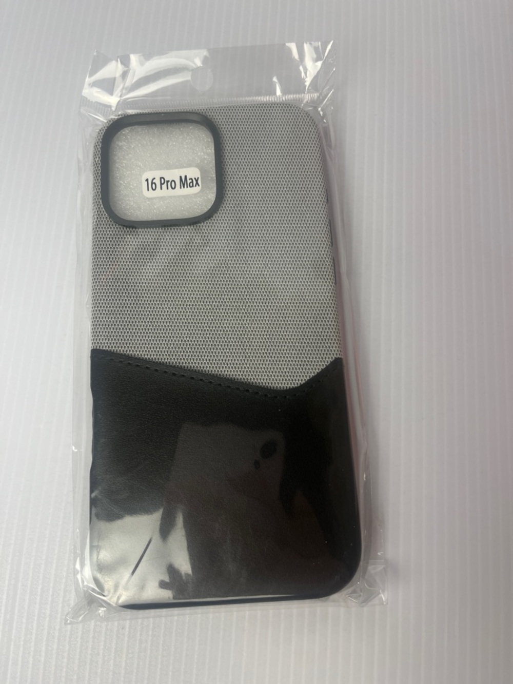 16 Pro Max Two-Tone Protective Phone Case - Black & Gray